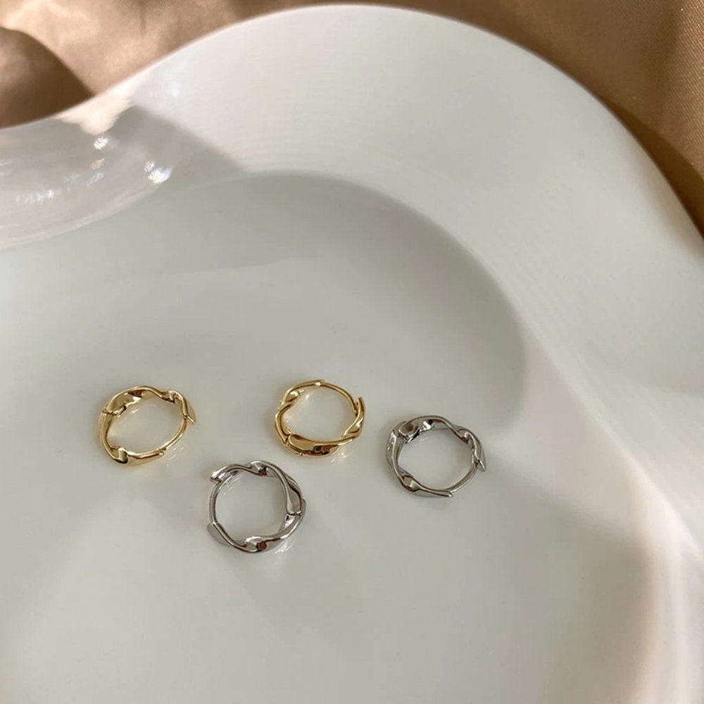 COPY - *NEW 925 Sterling Silver Wave Hoop Earrings - Picture 5 of 13